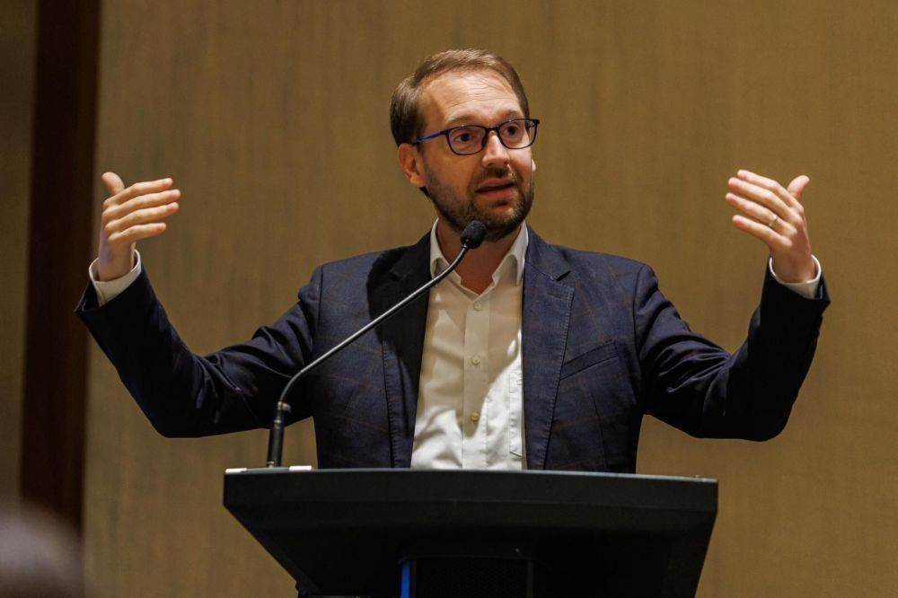 Dominic Fritz: „Războiul Rusiei este real şi afectează românii”